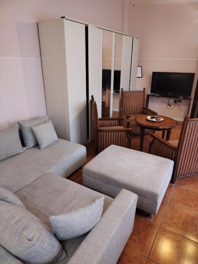 Luna Apartment Нови-Сад Экстерьер фото